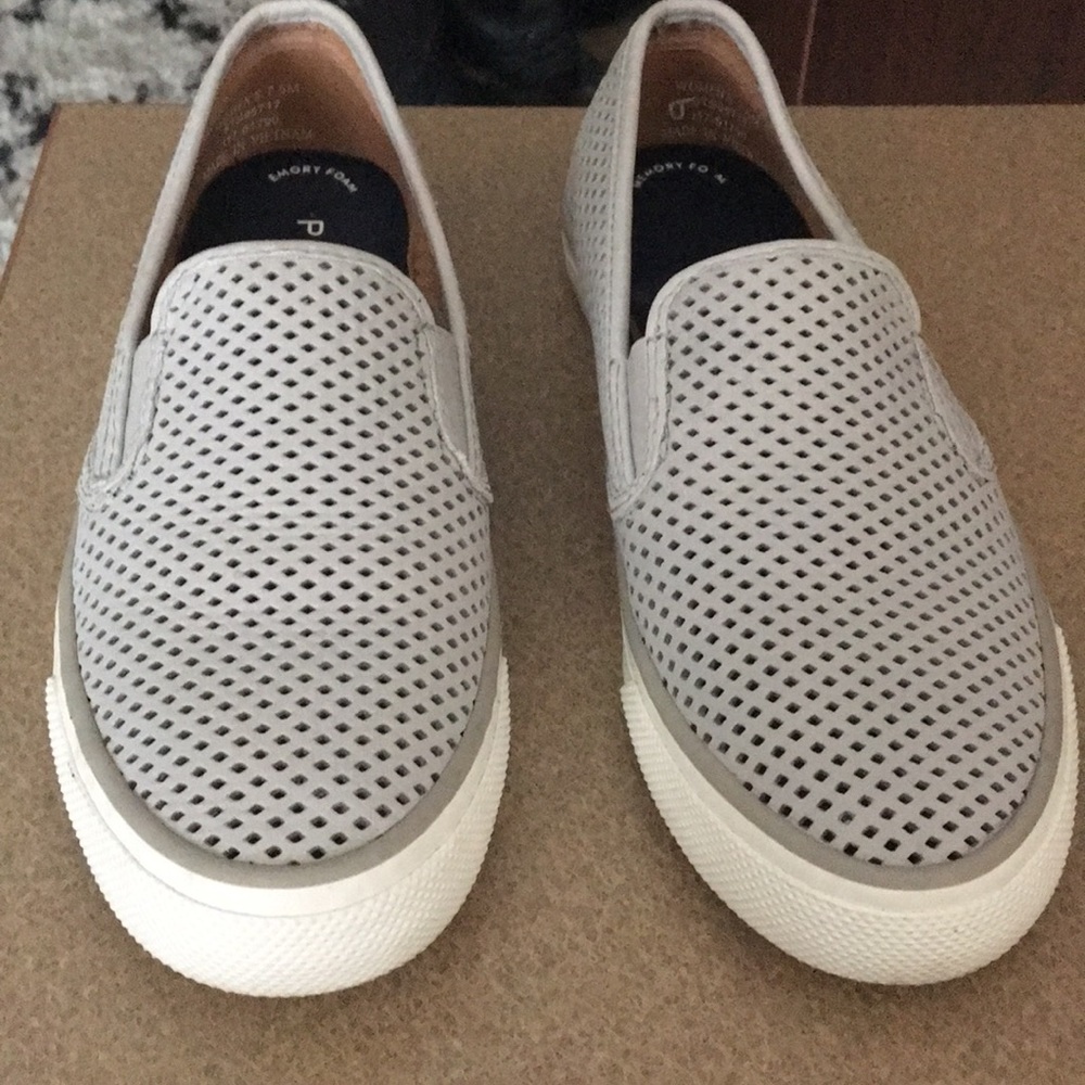 Sperry slip ons grey